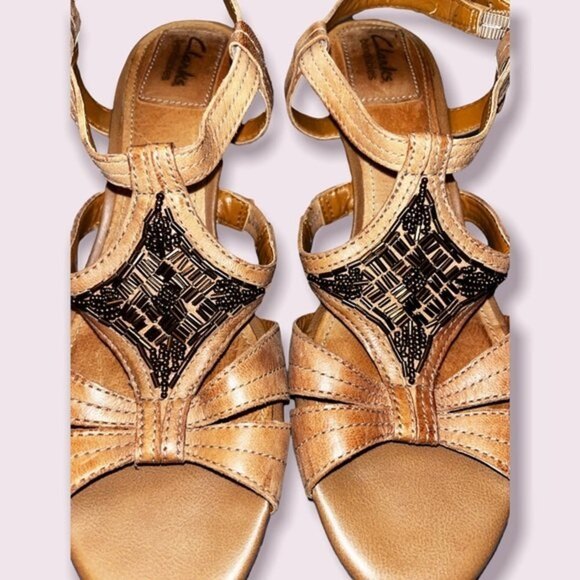 Clarks Beaded Wedge Sandals Straps Heels Summer Arch Support Shoes Womens Size 8 - Picture 5 of 13